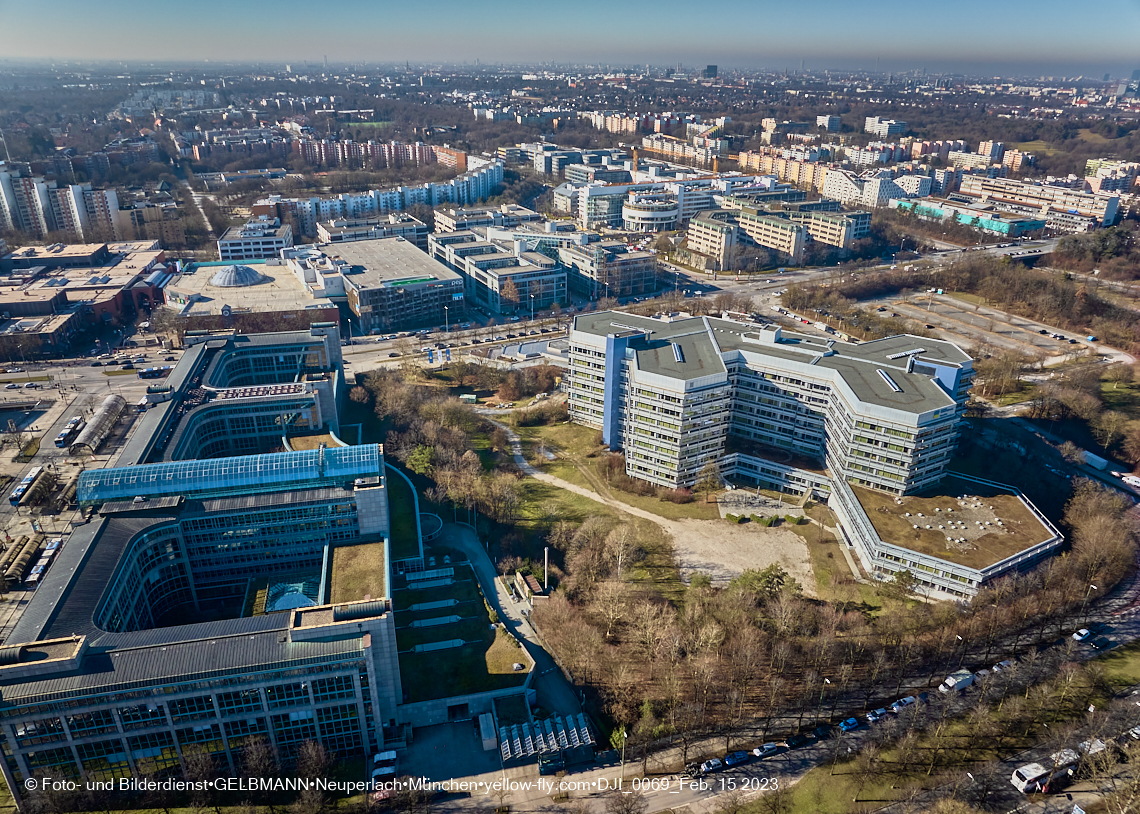 15.02.2023 - Perlach Plaza - Rentenversicherung - SHAERE - Allianz in Neuperlach